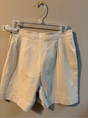 Jacobson’s Women's Cream High-Waist Casual Shorts
